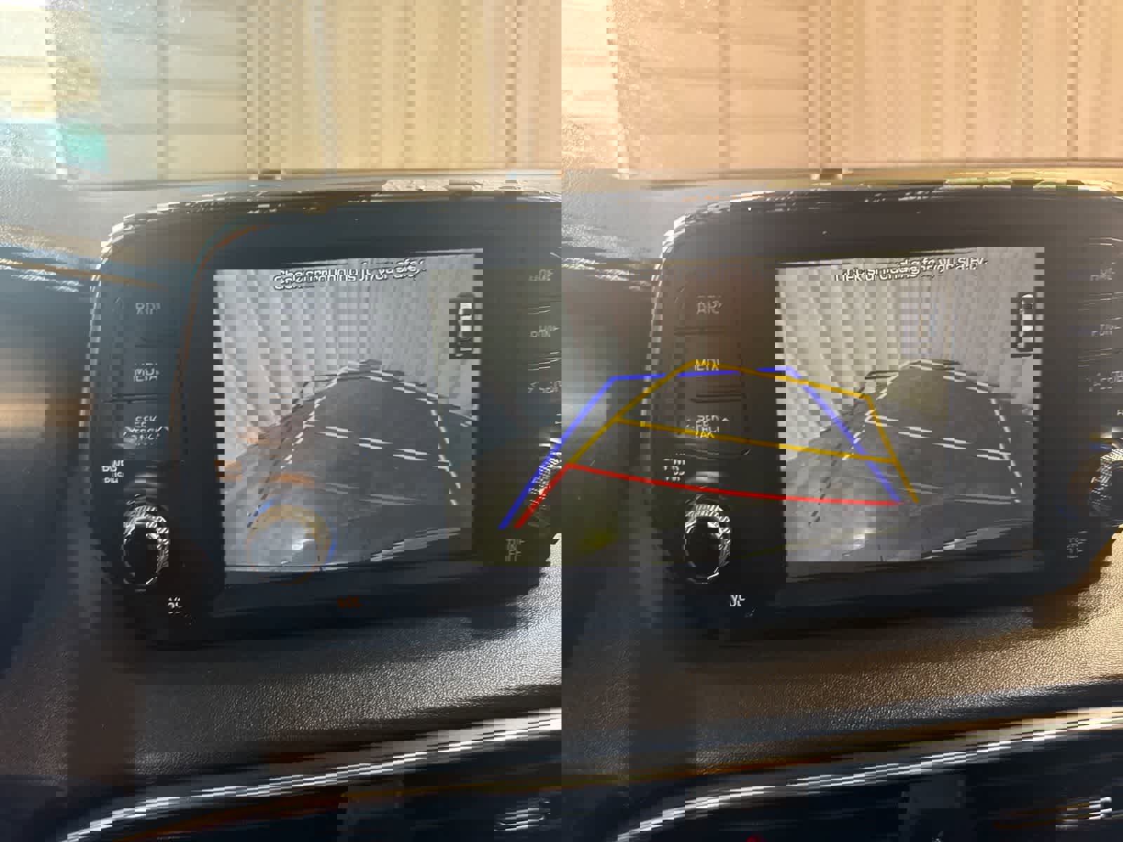 Used 2020 Hyundai Santa Fe SEL w/ Convenience Package image 27