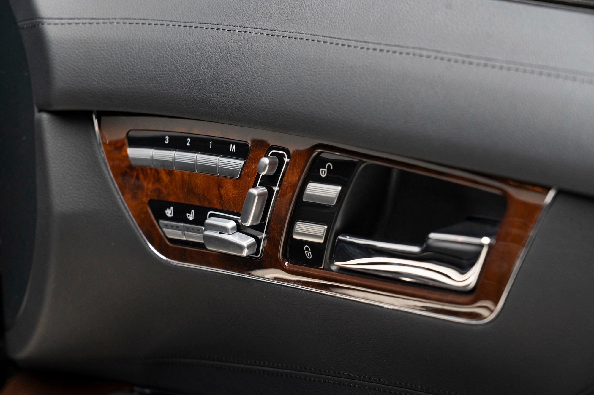 Used 2012 Mercedes-Benz CL 63 AMG image 56