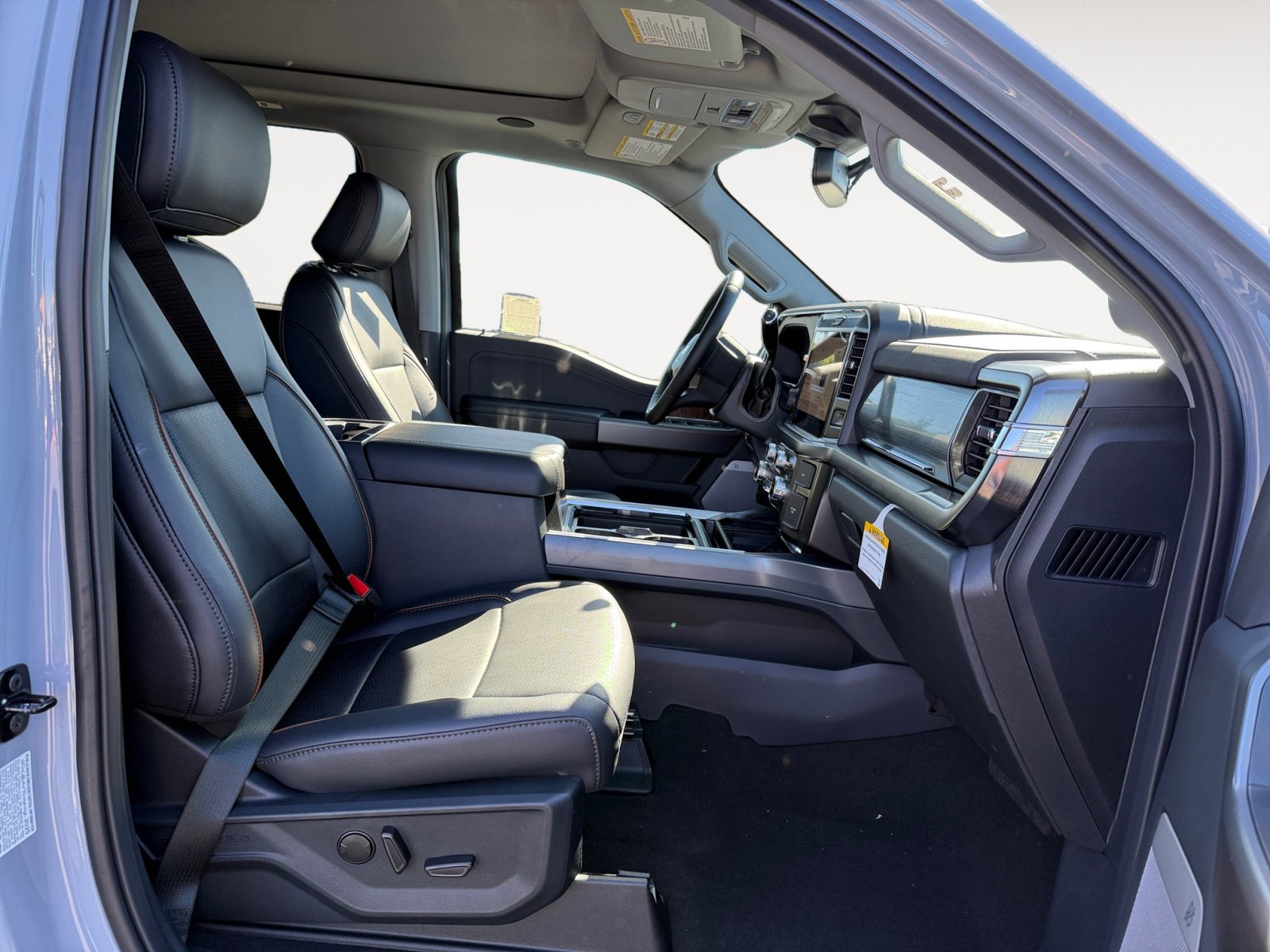 New 2025 Ford F250 Lariat w/ Lariat Ultimate Package image 19