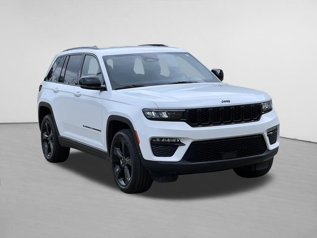 Used 2024 Jeep Grand Cherokee Limited AWD/4WD image 1