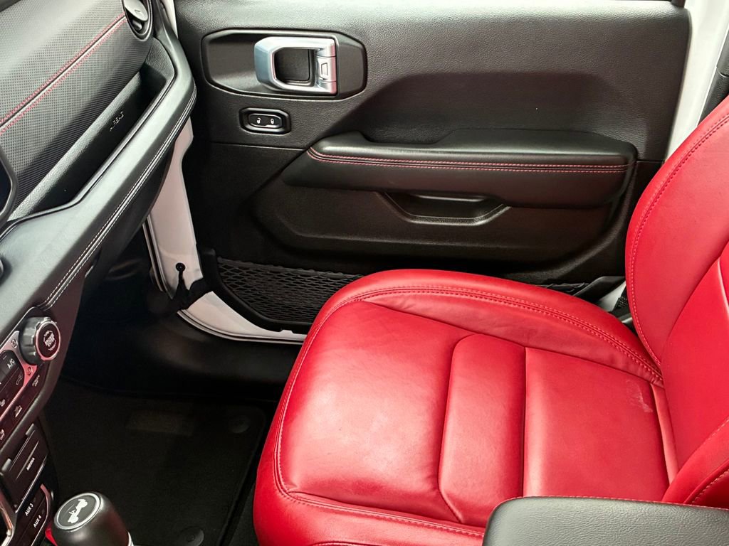 Used 2024 Jeep Wrangler Unlimited Rubicon 392 image 31