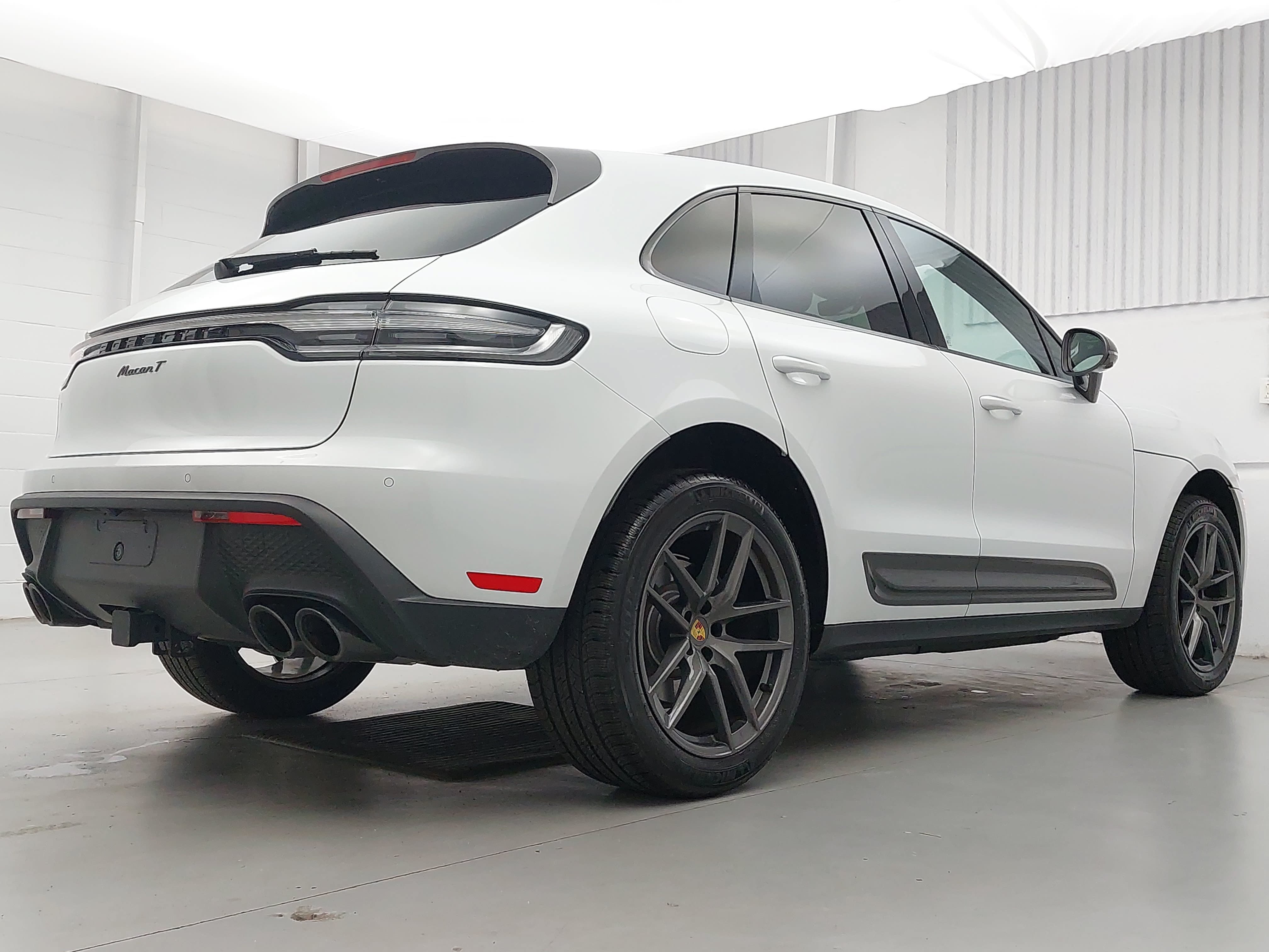 Certified 2026 Porsche Macan Turbo AWD/4WD image 7