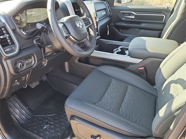 New 2026 RAM 1500 4x4 Crew Cab image 13