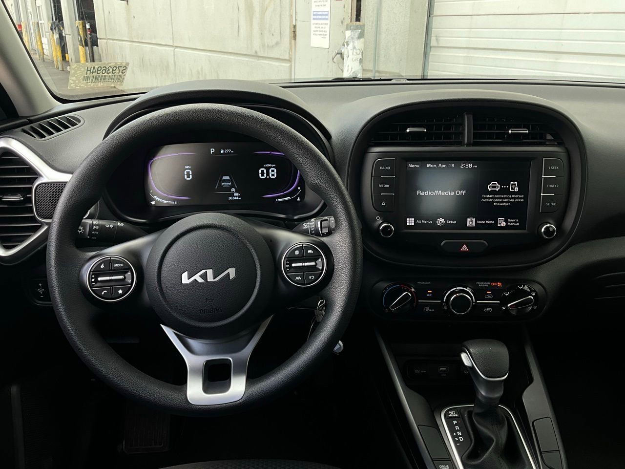 Used 2025 Kia Soul LX w/ LX Technology Package image 12