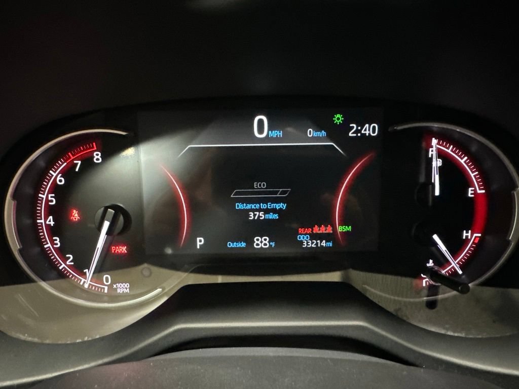 Used 2025 Toyota RAV4 XLE FWD image 23