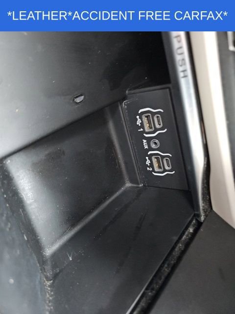 Used 2022 Chrysler Pacifica Limited image 41