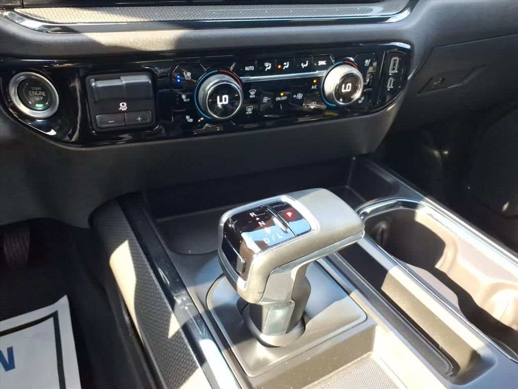 Used 2024 Chevrolet Silverado 1500 ZR2 image 26