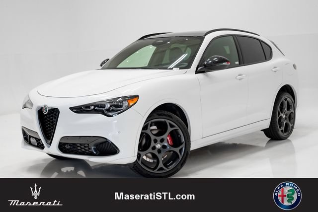Used 2025 Alfa Romeo Stelvio Tributo Italiano w/ Driving Assist Package AWD/4WD video 1