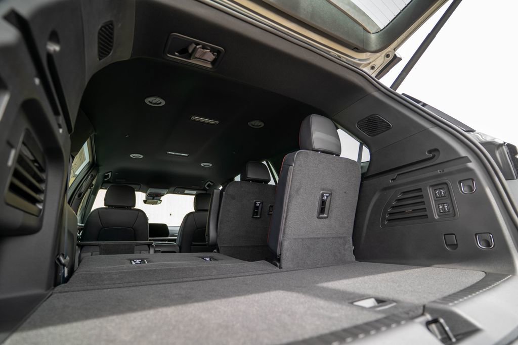 New 2026 Chevrolet Traverse RS image 41