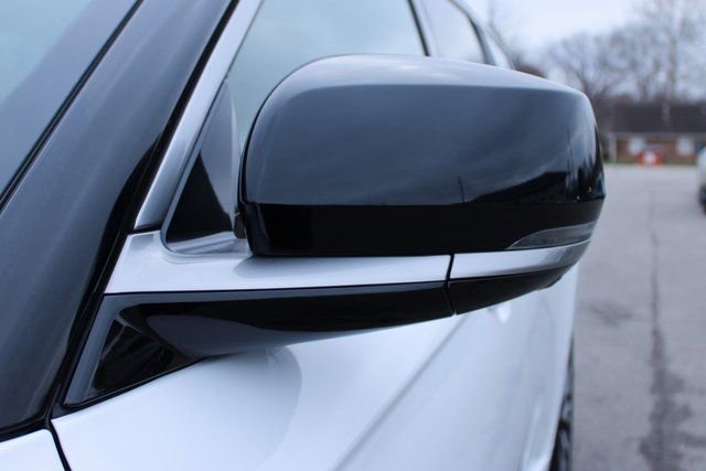 Used 2023 Jeep Grand Cherokee L Summit image 7