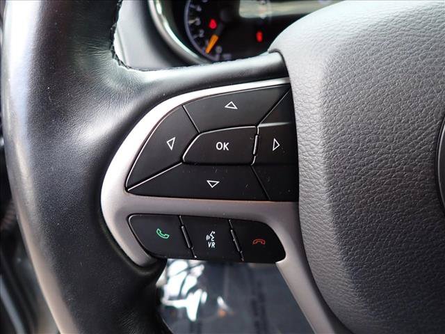 Used 2020 Jeep Grand Cherokee Altitude AWD/4WD image 16