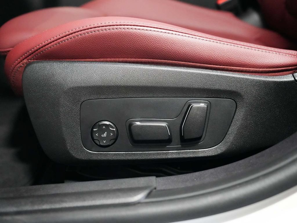 Used 2026 BMW M340i xDrive AWD/4WD image 34