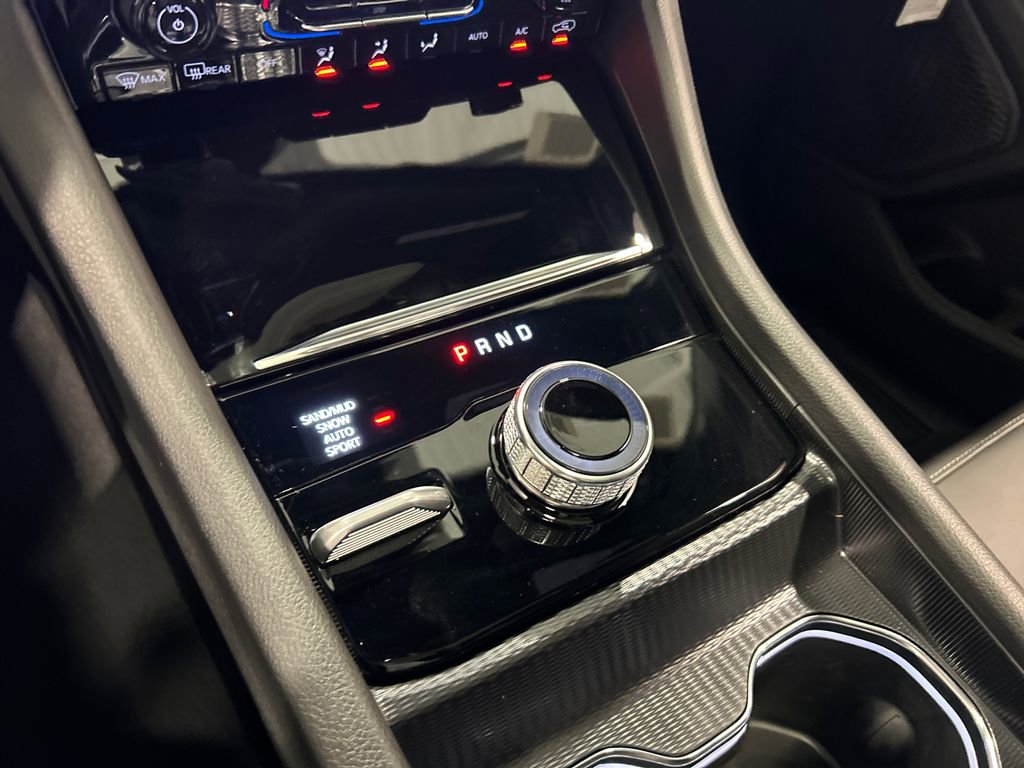 New 2025 Jeep Grand Cherokee Limited image 24