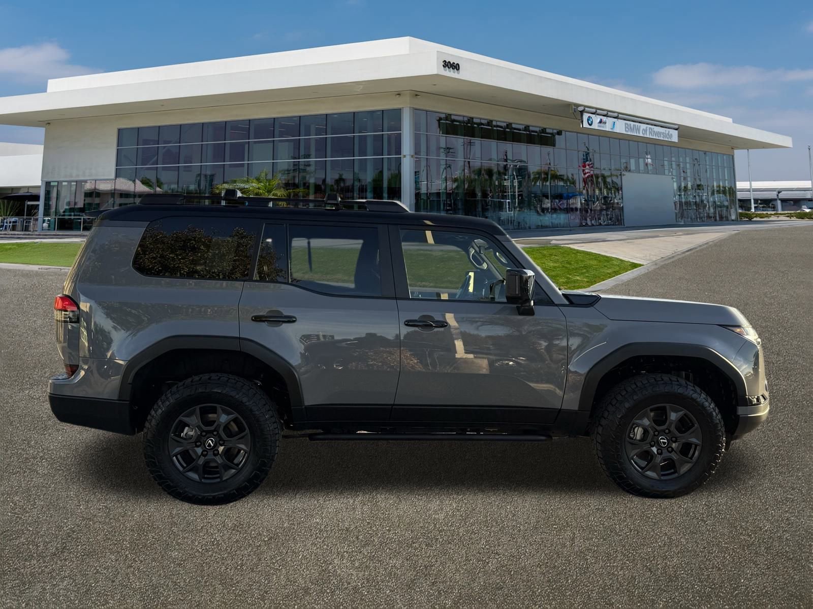 Used 2025 Lexus GX 550 image 12