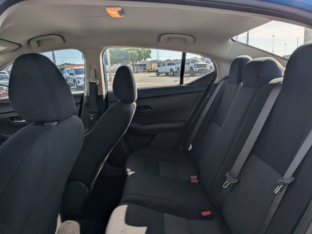 Used 2024 Nissan Sentra SV FWD image 12