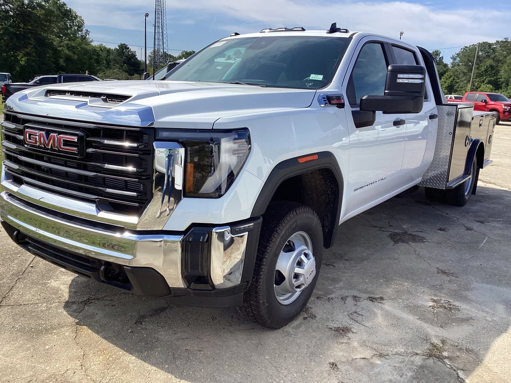 New 2025 GMC Sierra 3500 Pro w/ Convenience Package AWD/4WD video 1