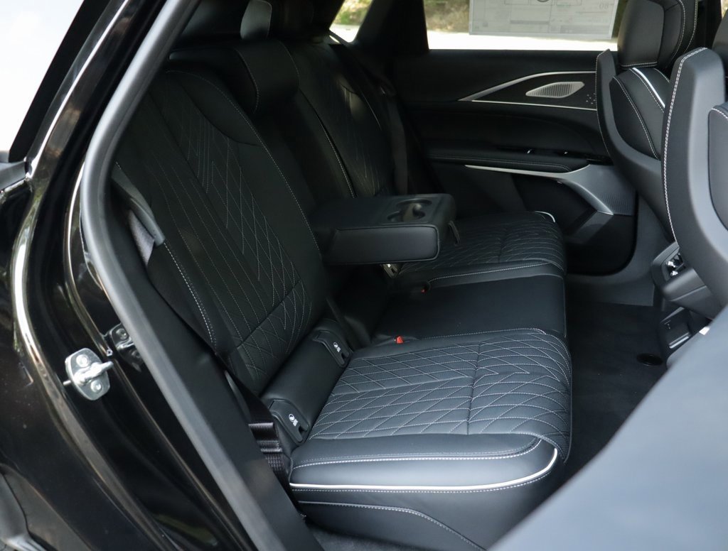 New 2026 Cadillac Lyriq V image 45