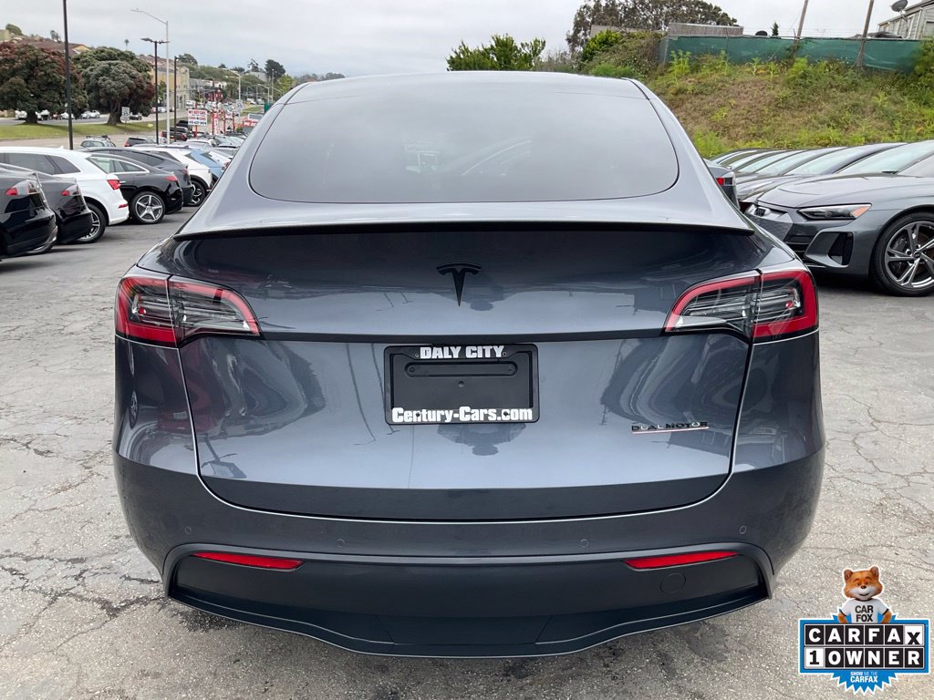 Used 2022 Tesla Model Y Performance AWD/4WD image 4