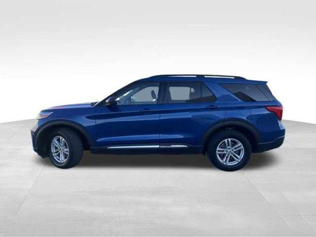 Used 2022 Ford Explorer XLT image 4