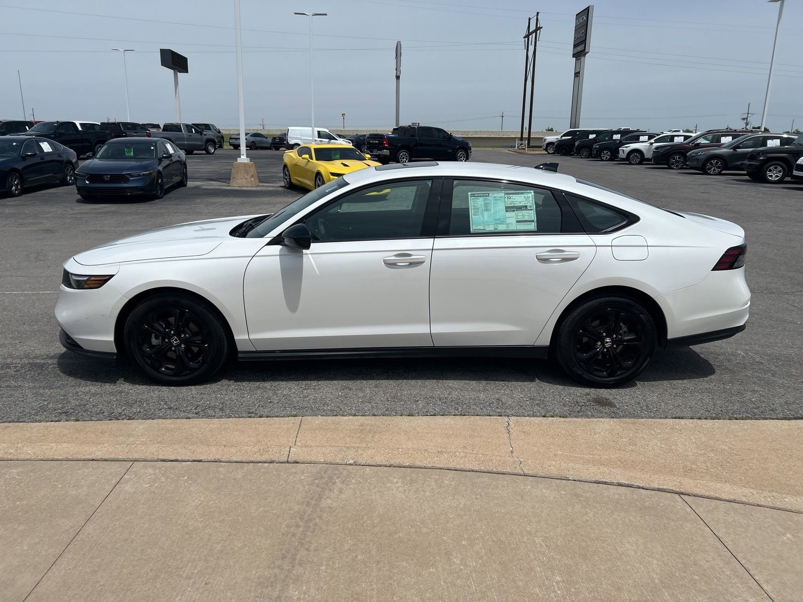 Used 2025 Honda Accord SE image 8