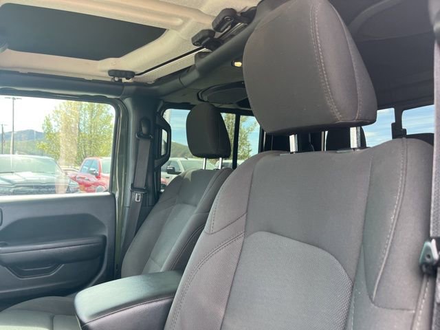 Used 2023 Jeep Gladiator Willys image 13