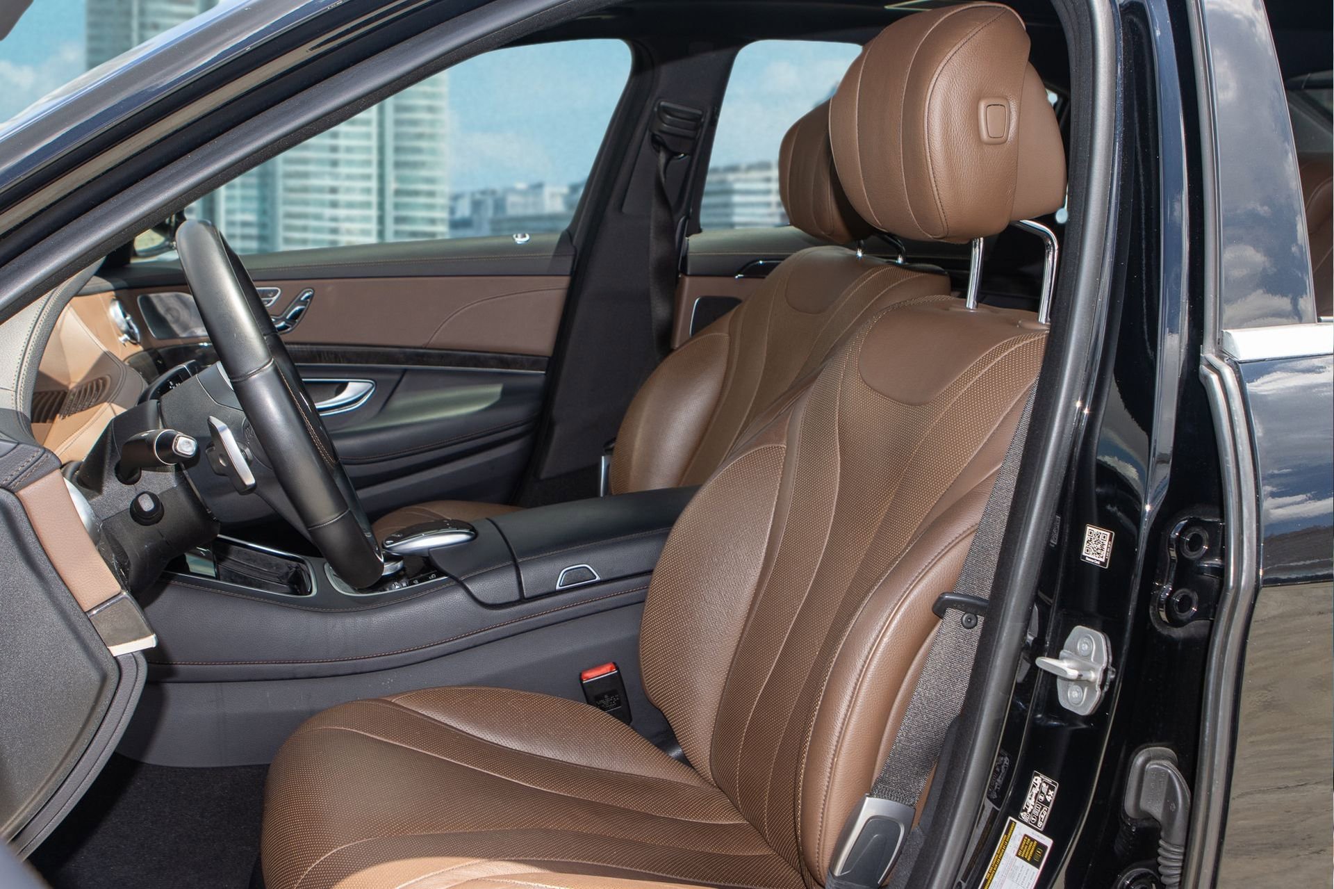 Used 2018 Mercedes-Benz S 450 4MATIC Sedan w/ Premium Package image 16