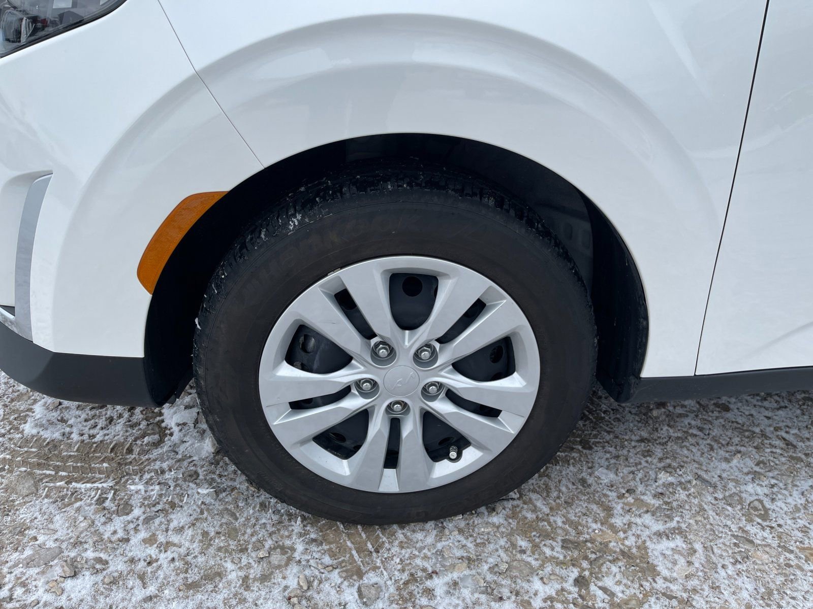 Used 2025 Kia Soul LX image 28