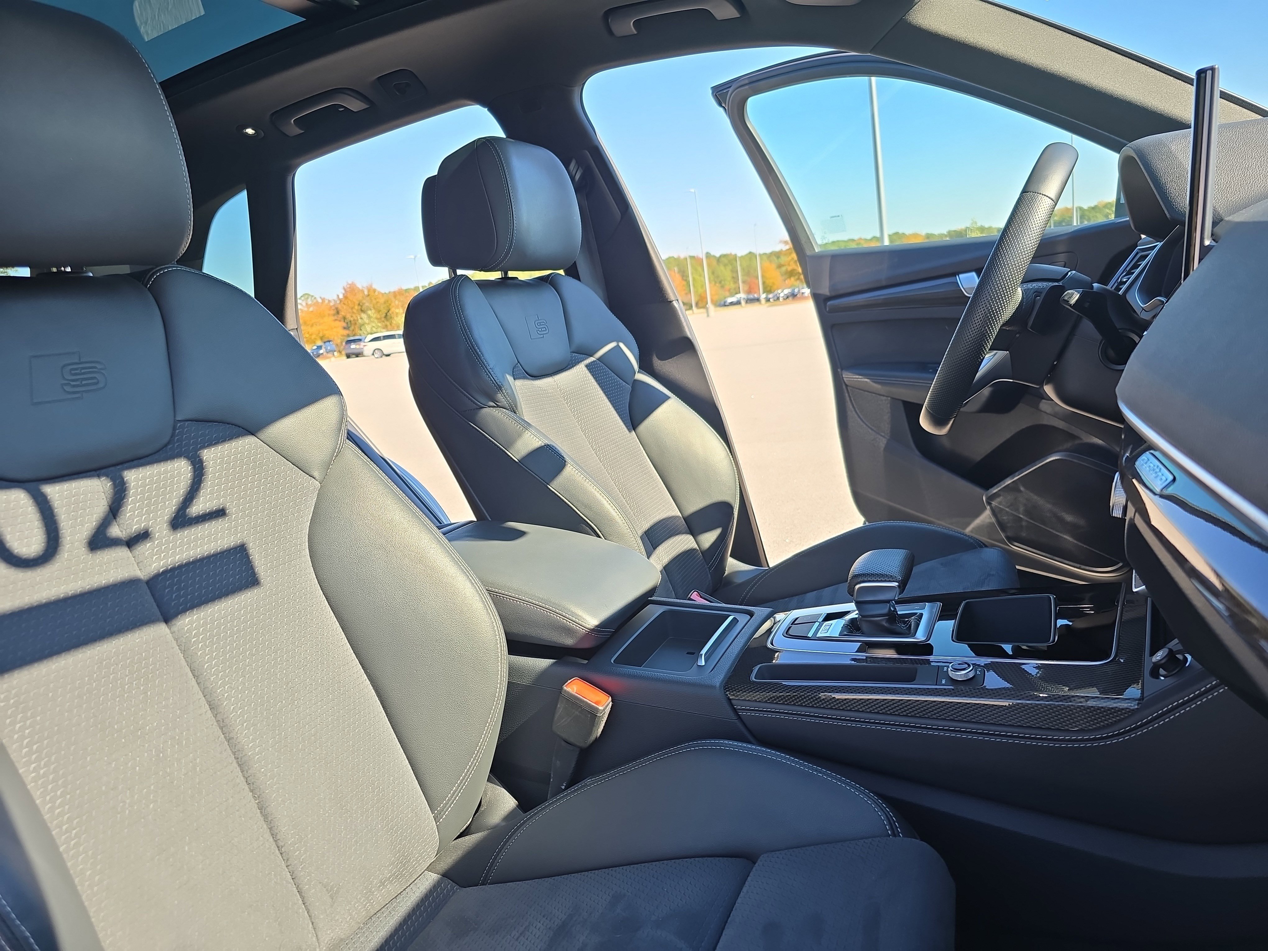 Used 2022 Audi SQ5 Premium Plus w/ Premium Plus Package image 10