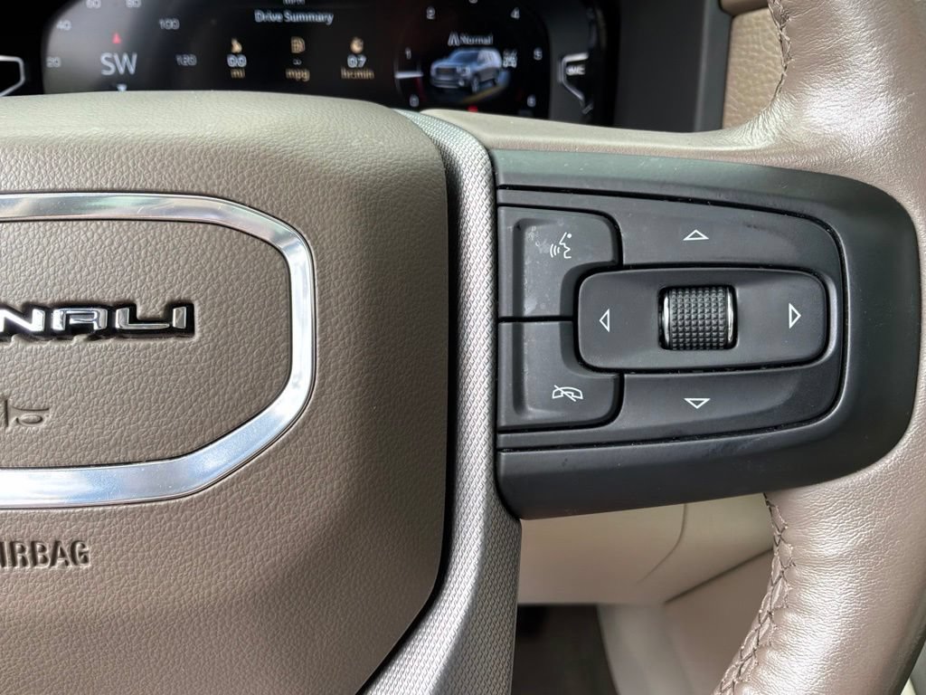Used 2022 GMC Yukon Denali AWD/4WD image 19