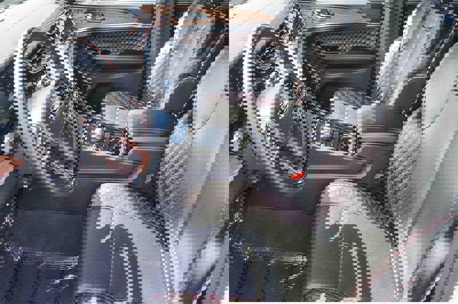 Used 2022 Jeep Grand Cherokee Summit w/ Advanced Protech Group IV image 17