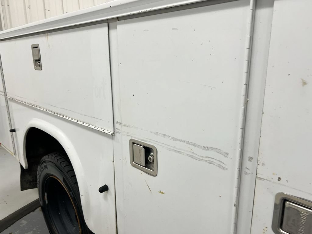 Used 2012 Ford F550 2WD Regular Cab Super Duty w/ Payload Upgrade Pkg image 22