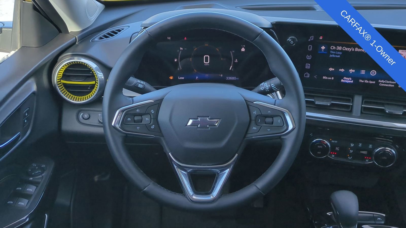 Used 2024 Chevrolet Trax ACTIV w/ Driver Confidence Package image 24