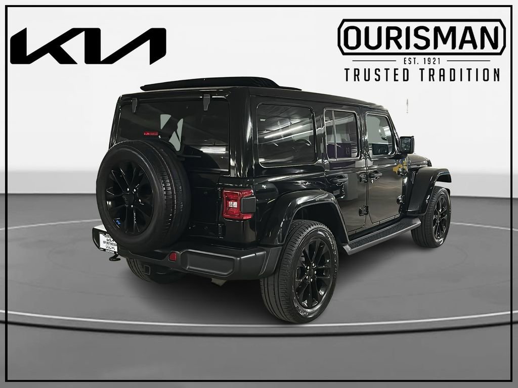 Used 2023 Jeep Wrangler Unlimited Sahara w/ Cold Weather Group AWD/4WD image 4