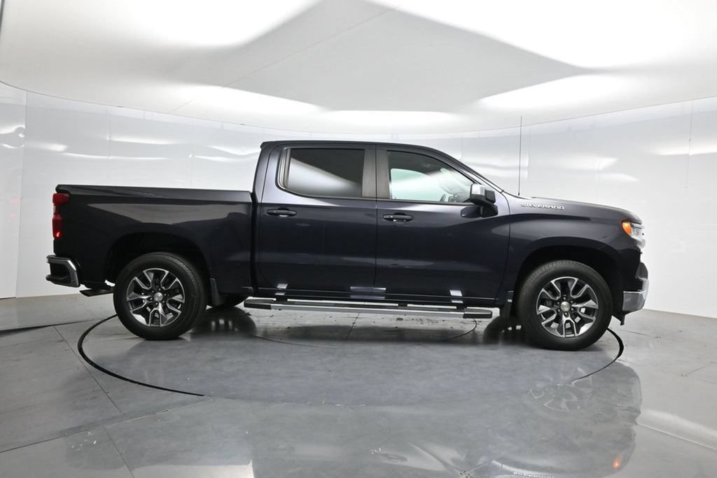 Used 2022 Chevrolet Silverado 1500 LT RWD image 38