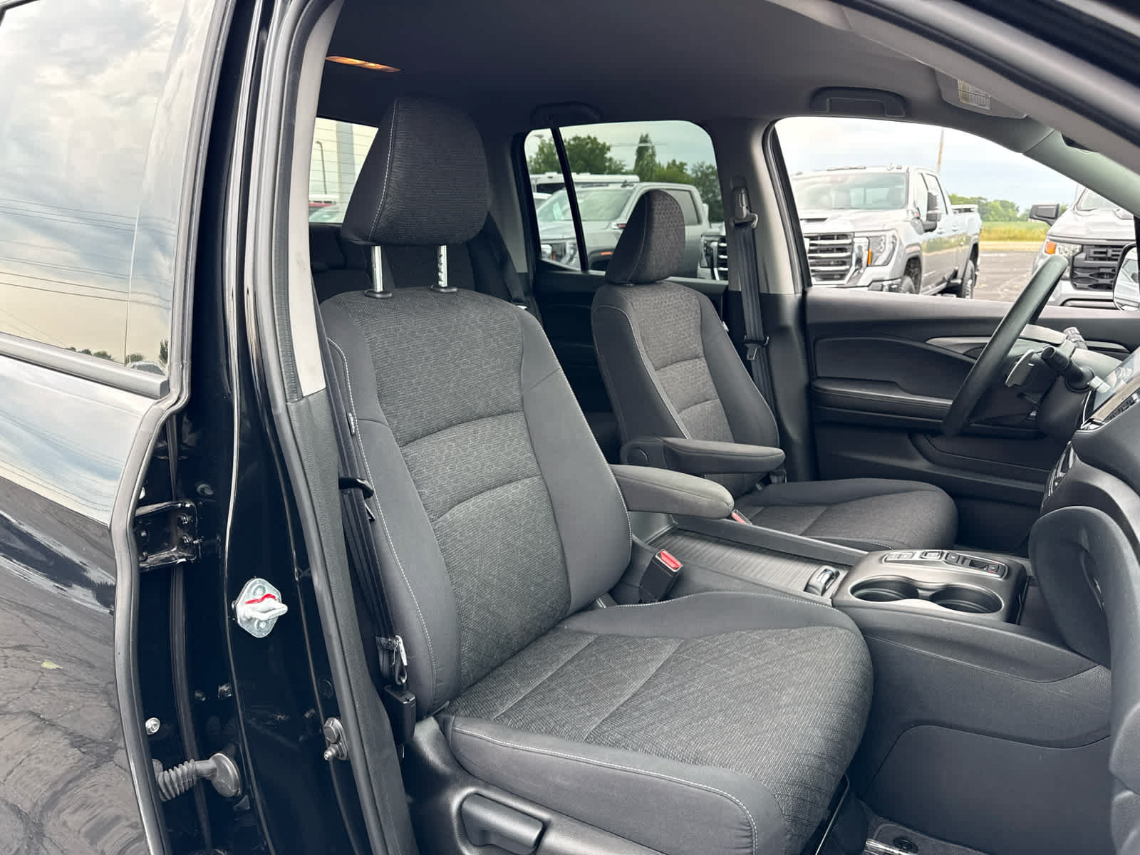 Used 2023 Honda Ridgeline Sport image 23