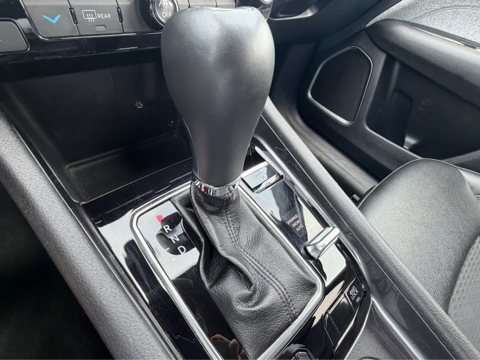 Used 2024 Jeep Compass Latitude AWD/4WD image 27