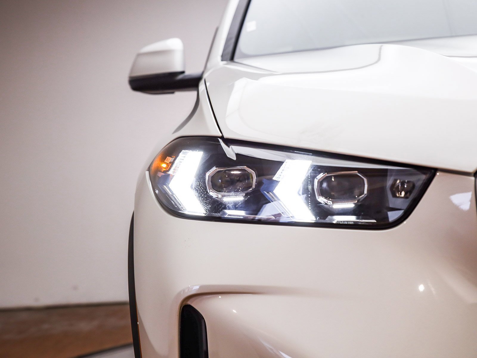 New 2026 BMW X5 sDrive40i w/ Premium Package image 5