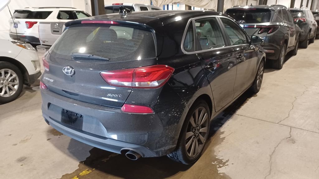 Used 2018 Hyundai Elantra GT Sport w/ Sport Tech Package 04 image 2