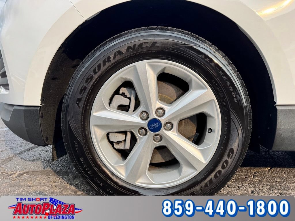Used 2023 Ford Edge SE AWD/4WD image 6