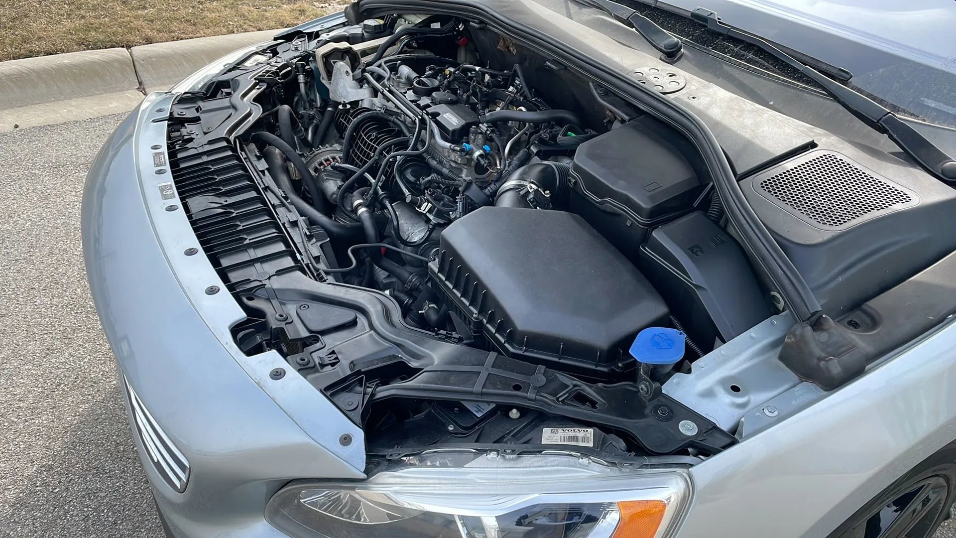Used 2017 Volvo S60 T5 Dynamic image 31