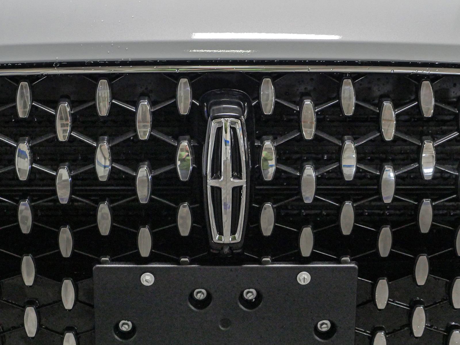 New 2025 Lincoln Corsair Reserve w/ Equipment Group 202A image 13