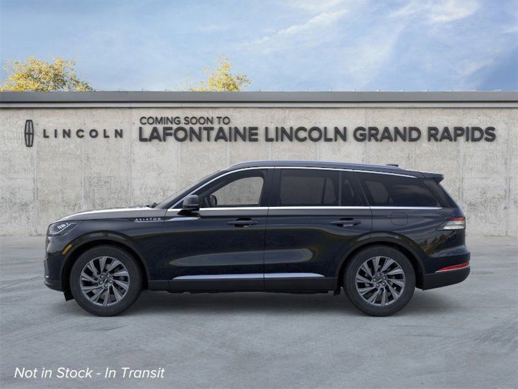New 2026 Lincoln Aviator AWD image 3