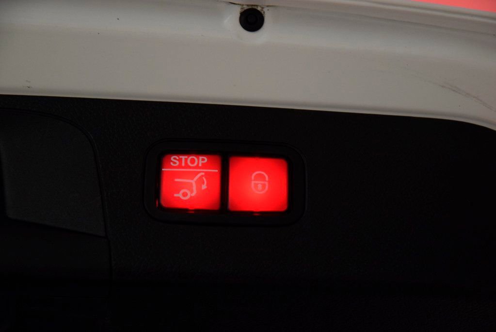 Used 2022 Mercedes-Benz GLC 300 image 32