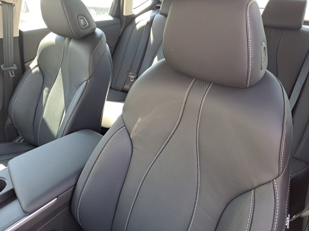 New 2025 Acura TLX w/ Technology Package image 19