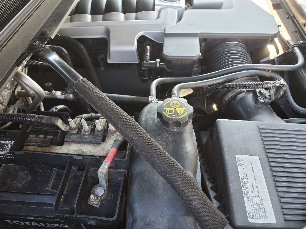 Used 2016 Cadillac Escalade Premium image 40