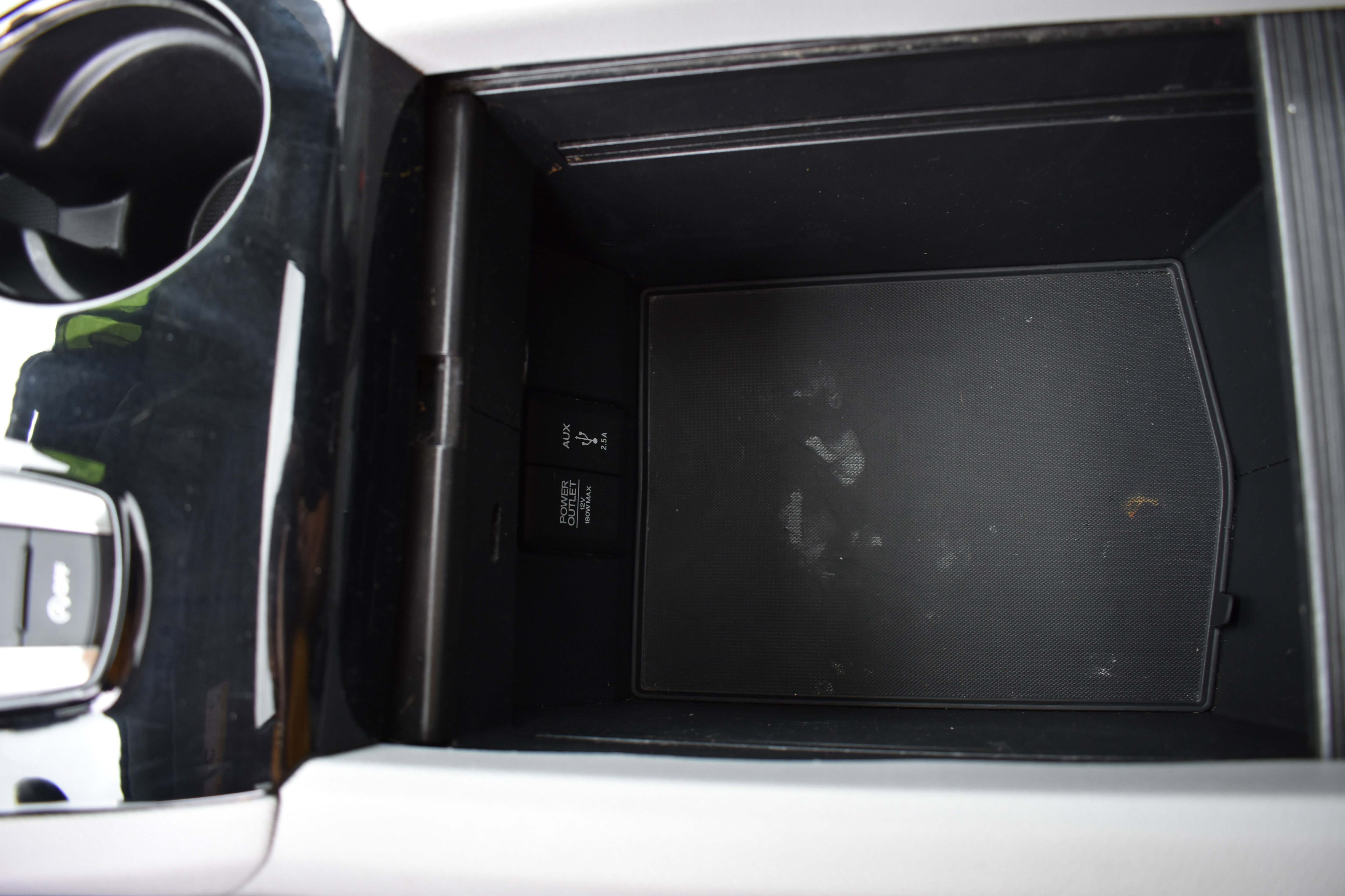 Certified 2018 Honda Pilot Touring image 24