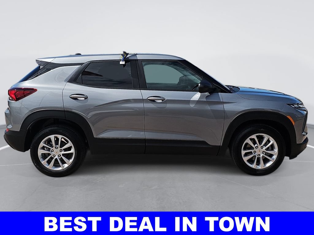 New 2026 Chevrolet TrailBlazer LS FWD image 2