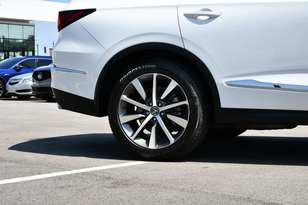 Used 2025 Acura MDX FWD w/ Technology Package image 13