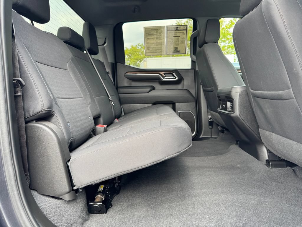 Used 2023 Chevrolet Silverado 1500 RST AWD/4WD image 14