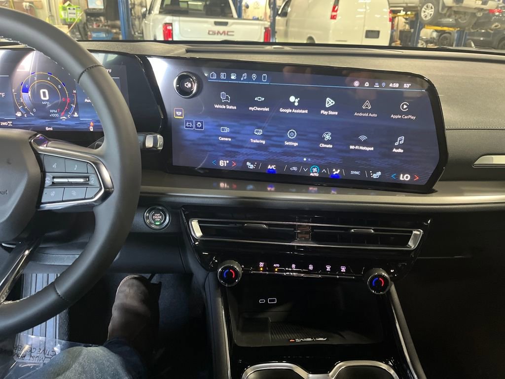 New 2026 Chevrolet Traverse LT AWD/4WD image 17